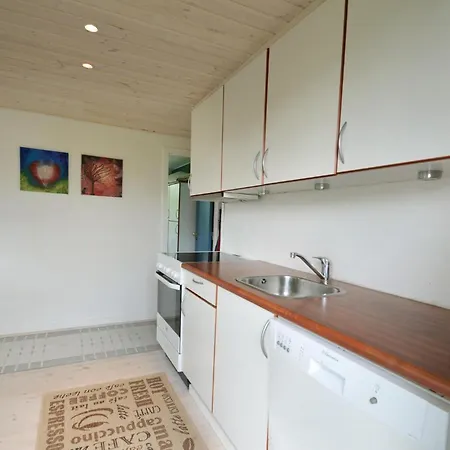 Beautiful In With Kitchen Holiday home