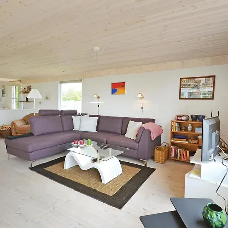 Holiday home Beautiful In With Kitchen